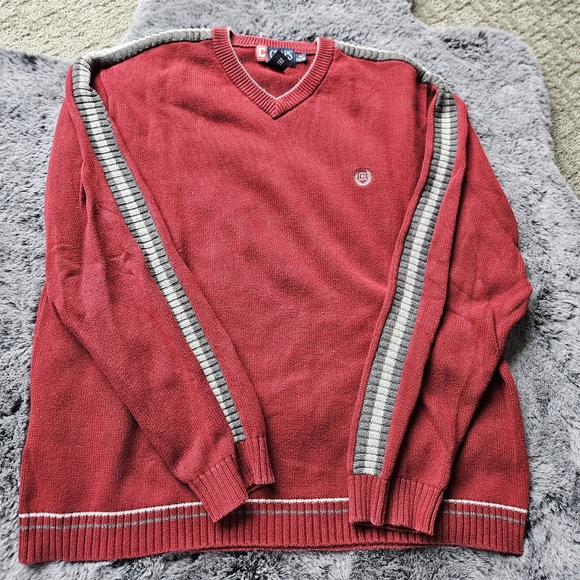 Chaps V- neck knit sweater. - Picture 5 of 6